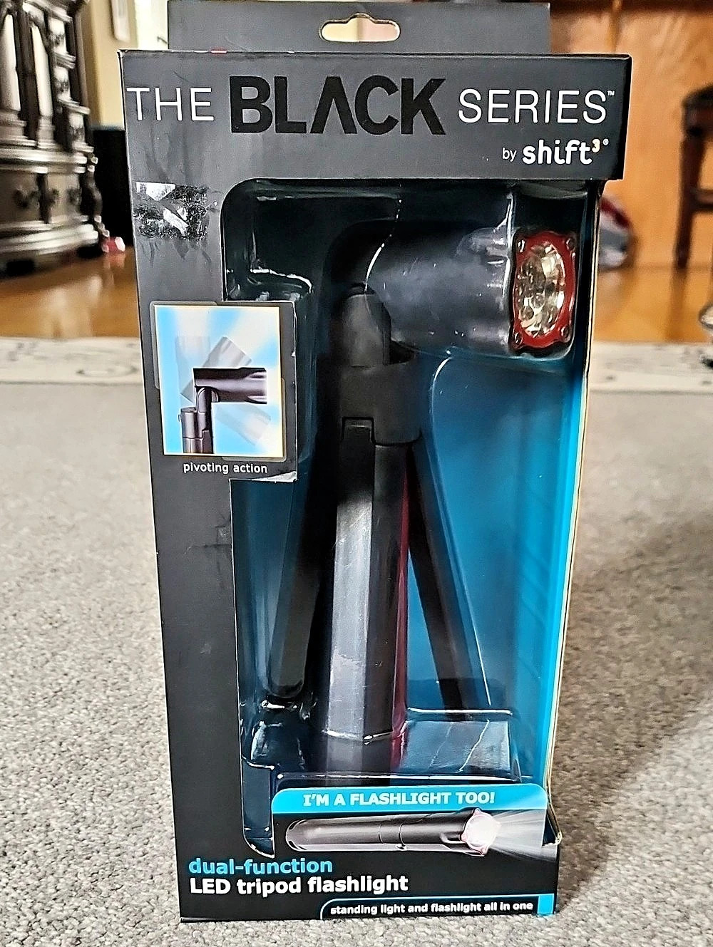Shift3 The Black Series dual-function LED tripod flashlight LED Tripod